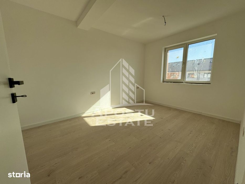 Penthouse cu scara interioara deosebita, 3 camere si 2 bai langa Lidl.