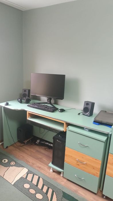 Set dormitor - dulap-pat-birou-bibliotecă-etajeră