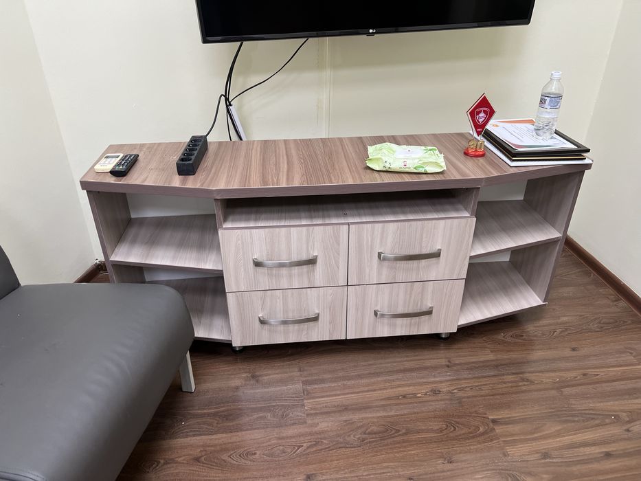 Продам комплект офисной мебели