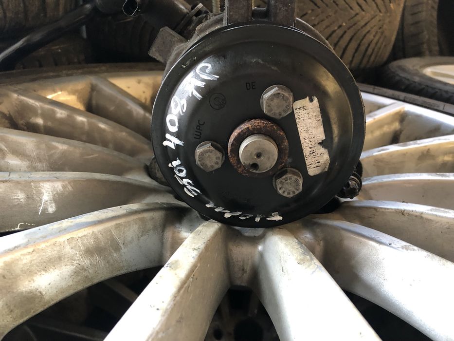 Хидравлична помпа бмв ф10/11 550и 408 ( pompa bmw f10/11 550i 408hp )