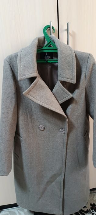 Продам пальто новое