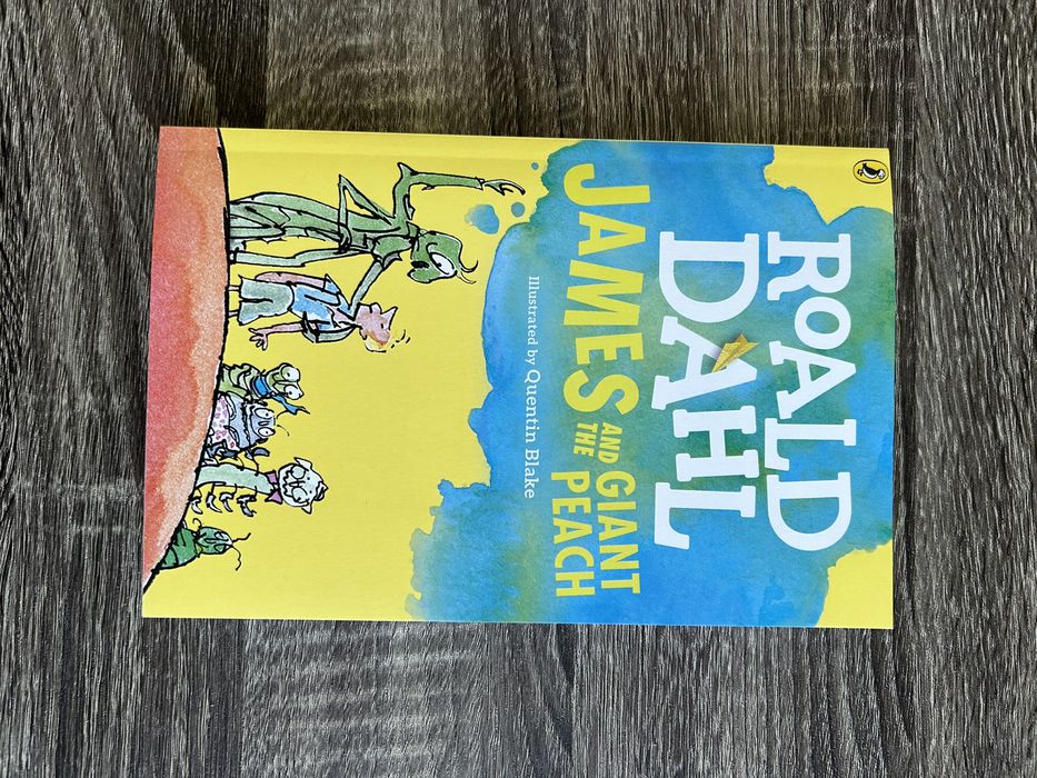 Нова! Roald Dahl - James and the Giant Peach