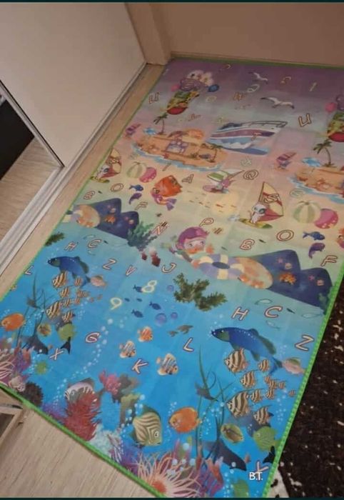 Двулицево детско килимче, Топлоизолиращо. 120х180 см и дебелина 0.5 см