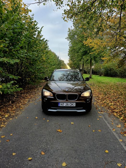 BMW X1 2011 — imagine 2