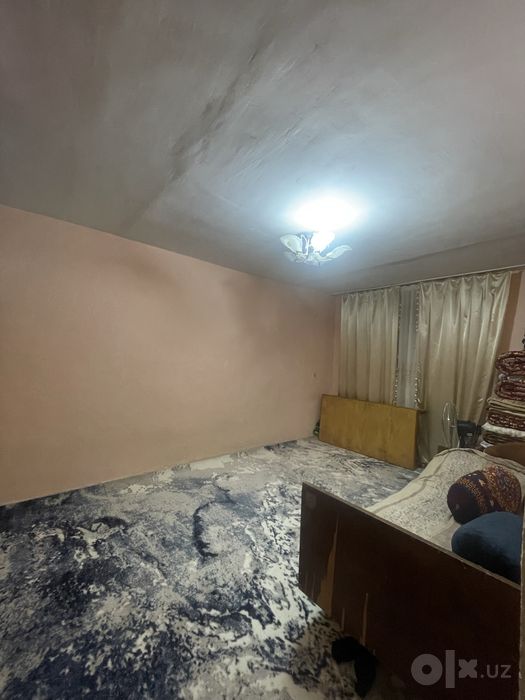 Продаётся 1 комнатная квартира в центре горада Чирчика