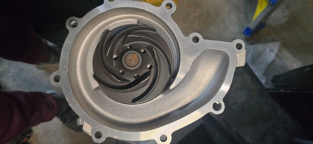 Pompa apa scania SKF