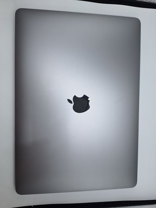 Amanet Lucky Gold/MacBook Pro 2020 M1 256GB SSD Factura/Garantie