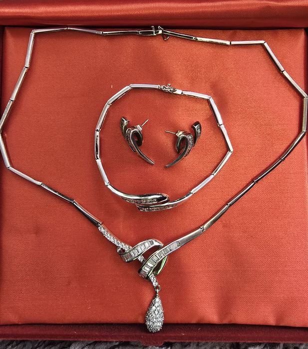 Set elegant argint 925 colier, brățară, cercei.