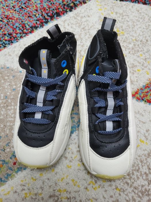 Adidasi Zara marimea 26