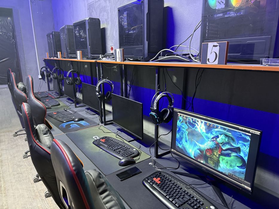 20 ta Kompyuter sotiladi Komplekt