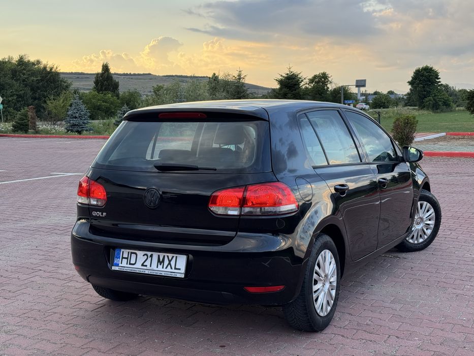 VOLKSWAGEN Golf 2010 — imagine 5