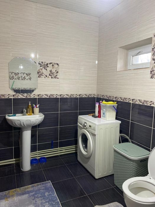 4  бөлмелі, шлакоблоктан салынған үй