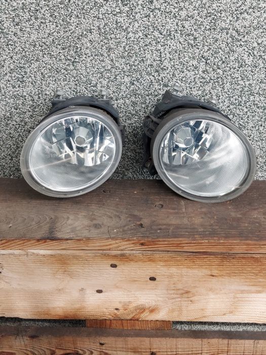 Противотуманки Subaru Outbask 2014 год .