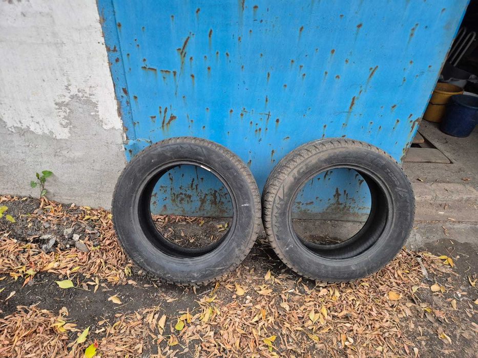 Комплект зимней резины Bridgestone.