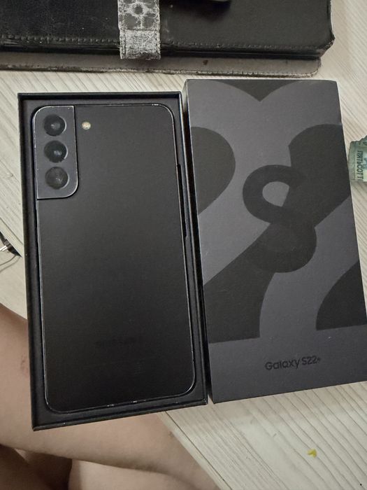 Самсунг S22+ идеальный