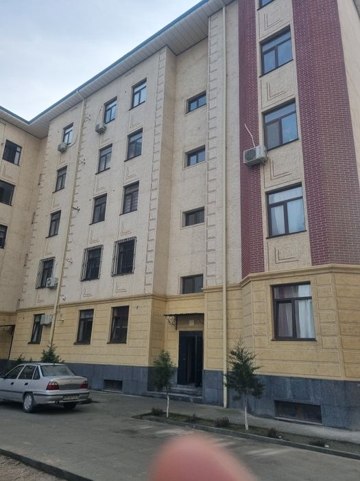 Dom sotiladi yangi dom
