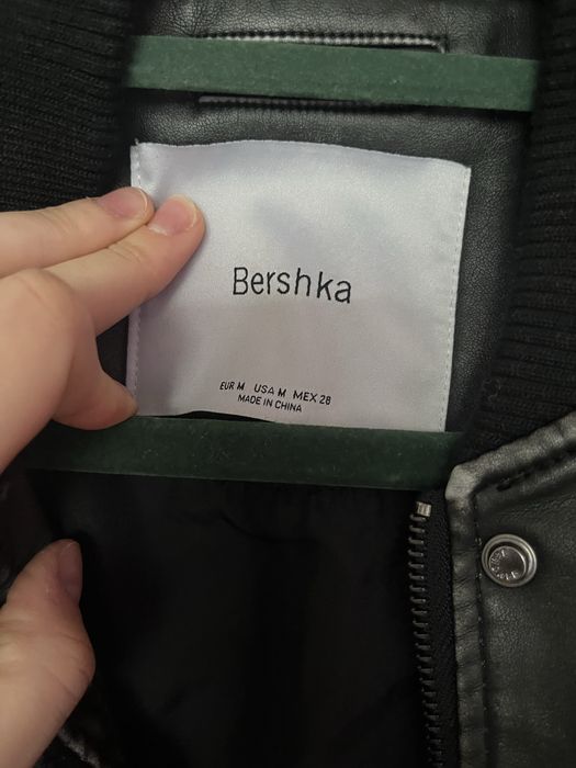 Кожено яке Bershka