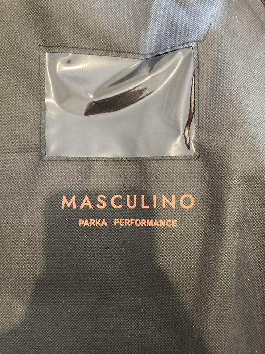 Черный кастюм тройка + белый рубашка