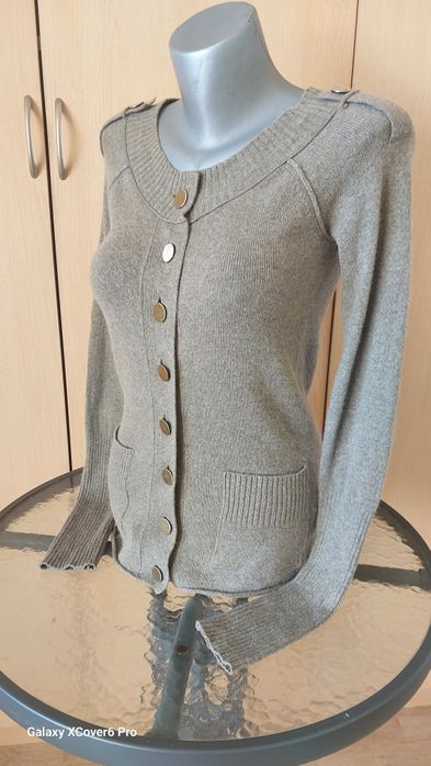 Кашмирена жилетка BANANA REPUELIC. Размер S/XS.