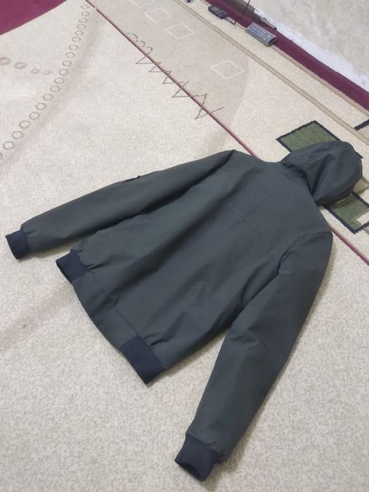 Продается ветровка