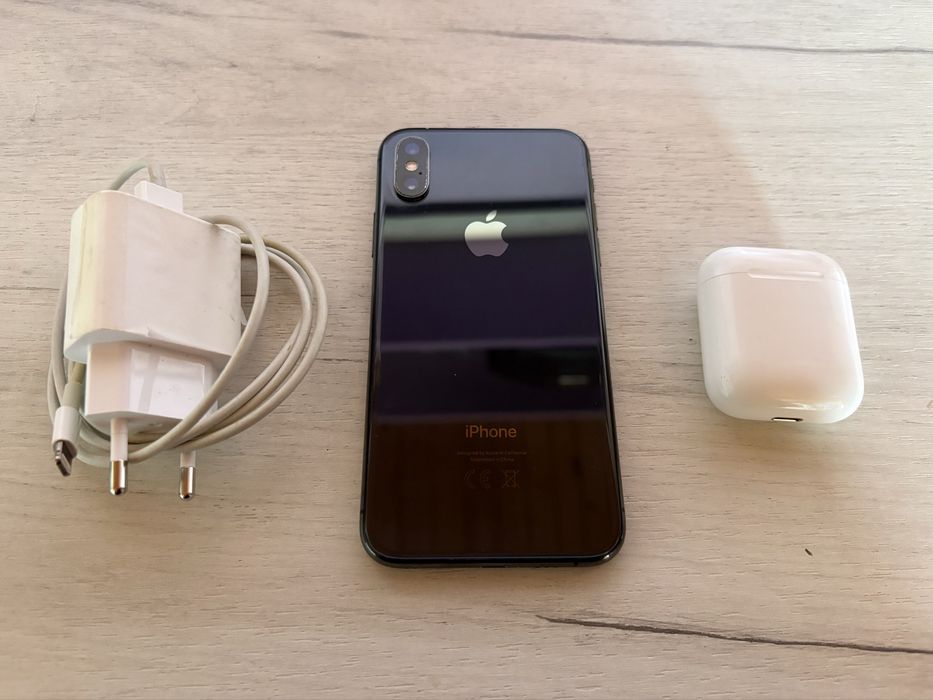 iPhone XS 512GB + AirPods 2 + оригинално зарядно и адаптер — пълен комплект