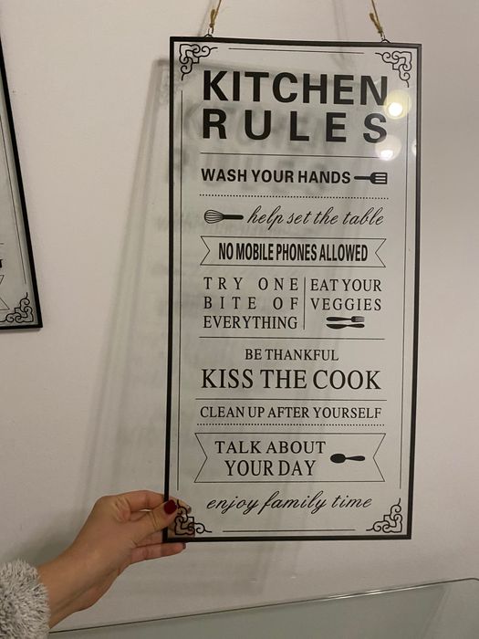 Декорация за стена