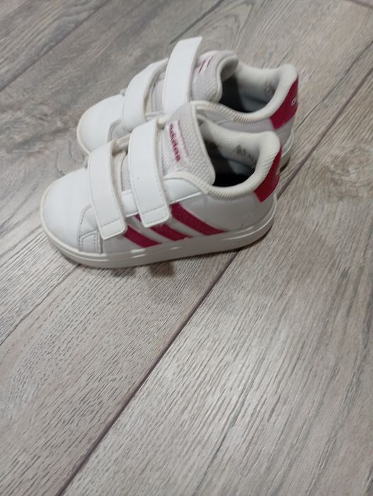 Бебешки маратонки