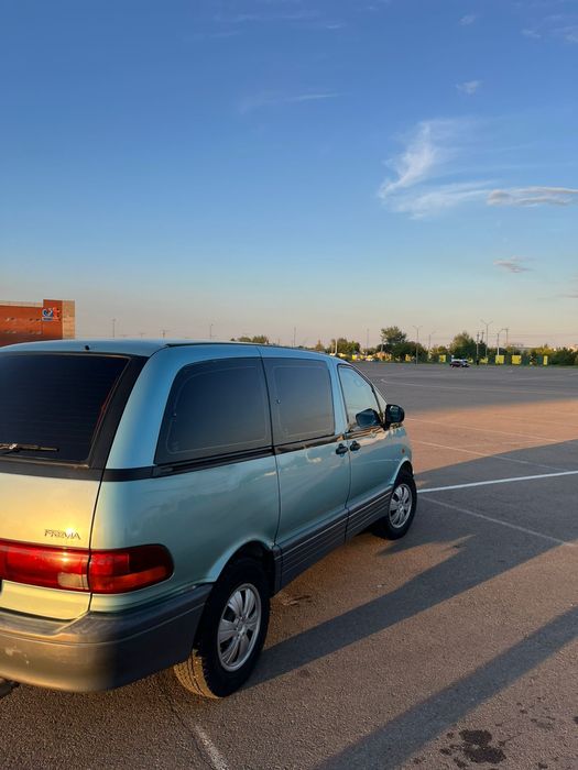 Авто тайота превиа