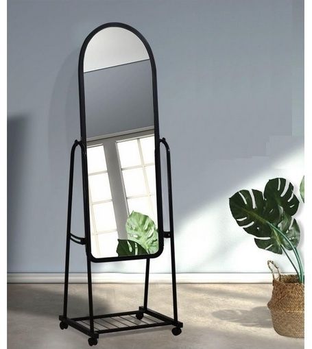 Напольное интерьерное зеркало на колесах в полный рост