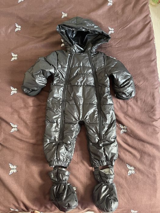 Продам комбинезоны осень весна