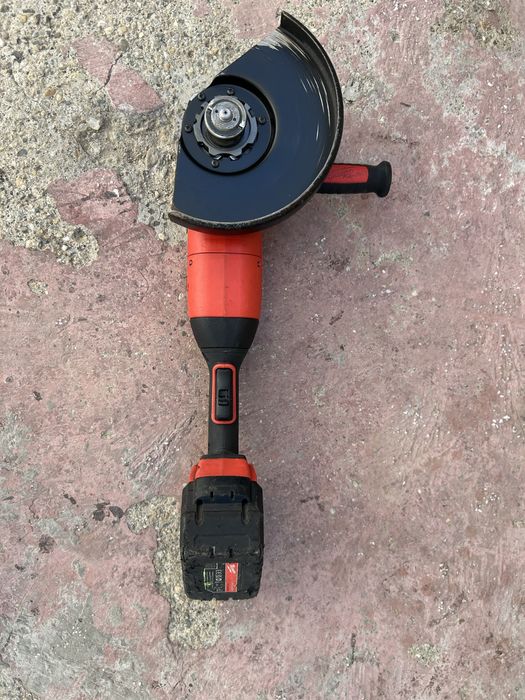 Polizor Milwaukee M18 ONEFLAG230XPDB