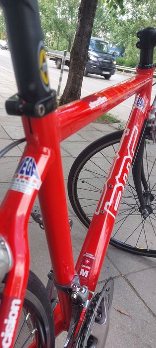 Продавам швейцарски алуминиев бегач bmc  26 цола,44 см