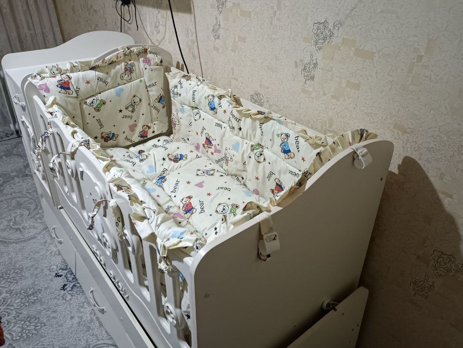 Detski karavat sotiladi.yengi umuman tutilmagan