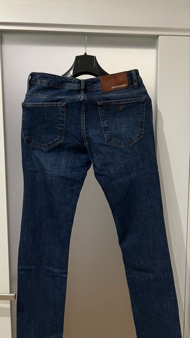 Дънки EMPORIO ARMANI.Чисто нов модел.Налична серия от 31ви-38ми размер