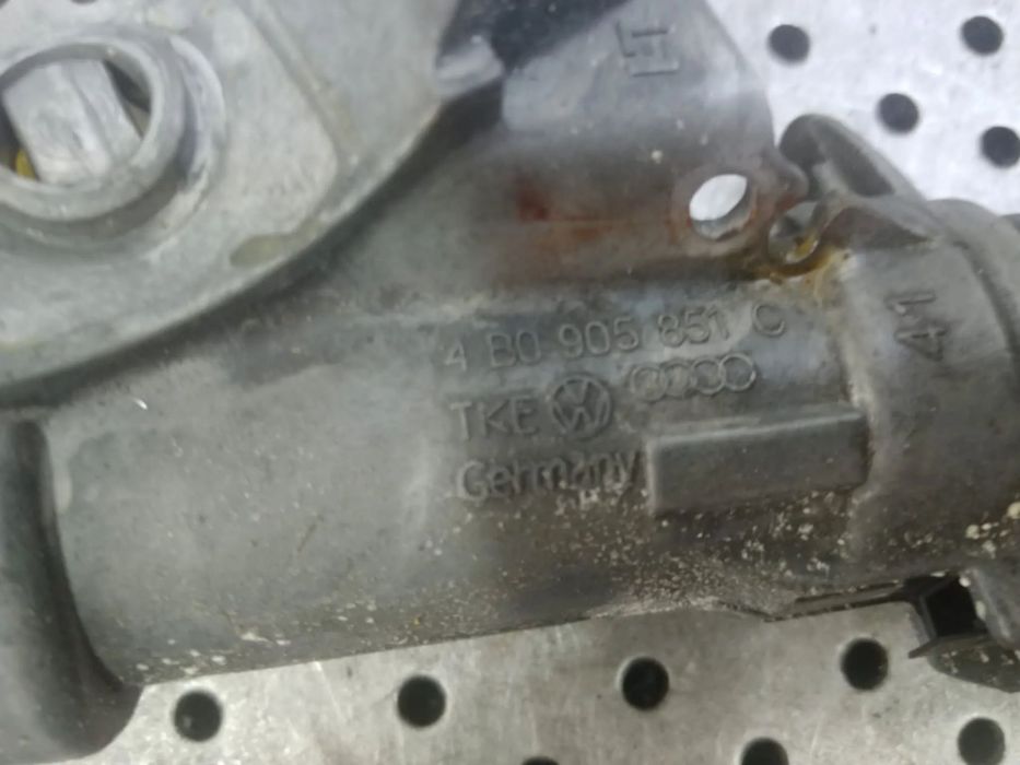 contact auto cu cheie skoda fabia 6y audi a3 8l 4b0905851c