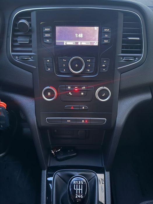 Vând Renault Megane 2019 Primul Proprietar 33000 Km reali 

Dotări 

A