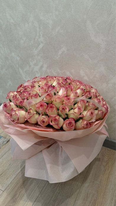 Цветы свежие и огромные