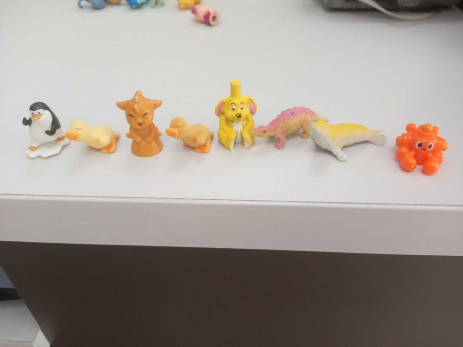 Играчки от шоколадови яйца Kinder