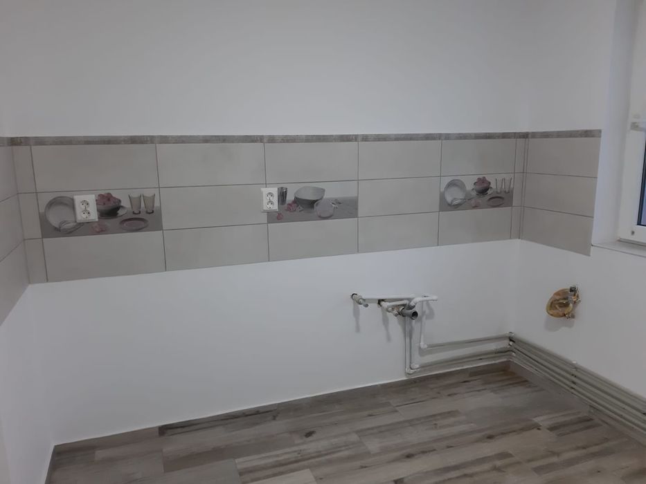 Vind Apartament. 3 camere renovat utiat