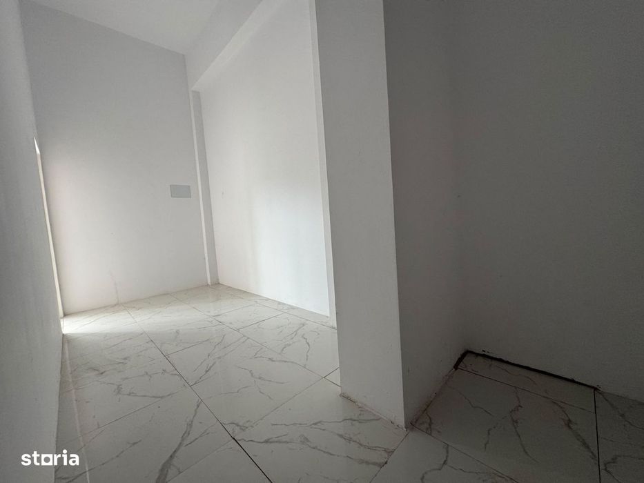 Inchiriere Spatiu Comercial Vitrat, 52 mp Pacurari -Primaria Centru Pa
