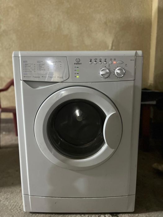 Продам Стиралку Индезит 5кг