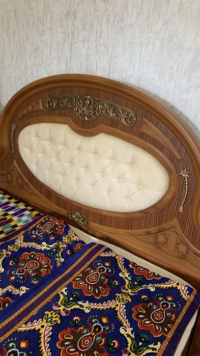 Продам кровать 180*200