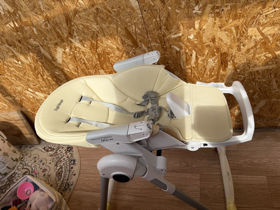 Стульчик для кормления peg perego