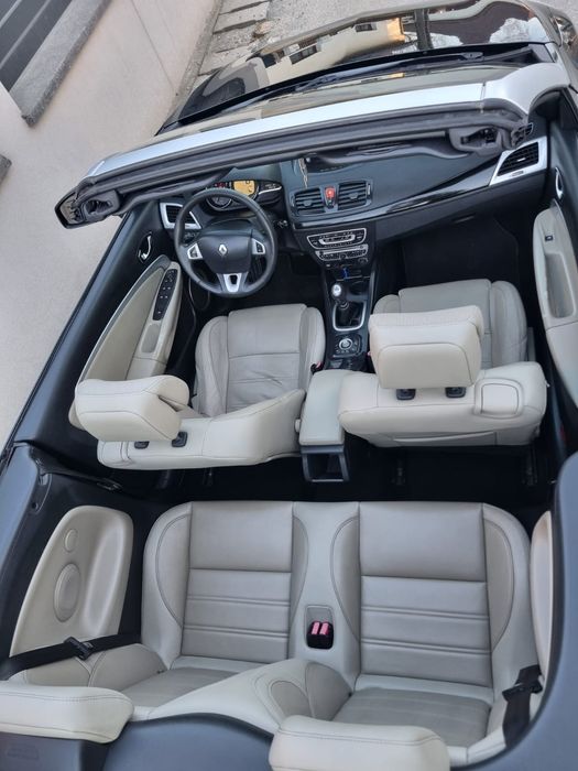 Vând Renault Megane III Cabrio Motor 1.9 DCi an 2012