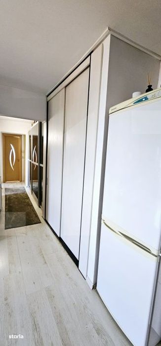 Apartament cu 3 camere, decomandat, str.Mikes Kelemen