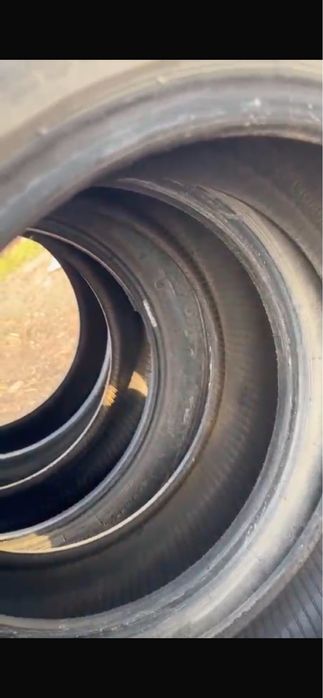 Покрышки продается .все сезонка