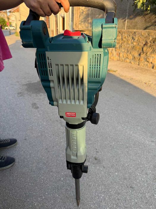 Къртач BOSCH GSH 16-30(почти нов)
