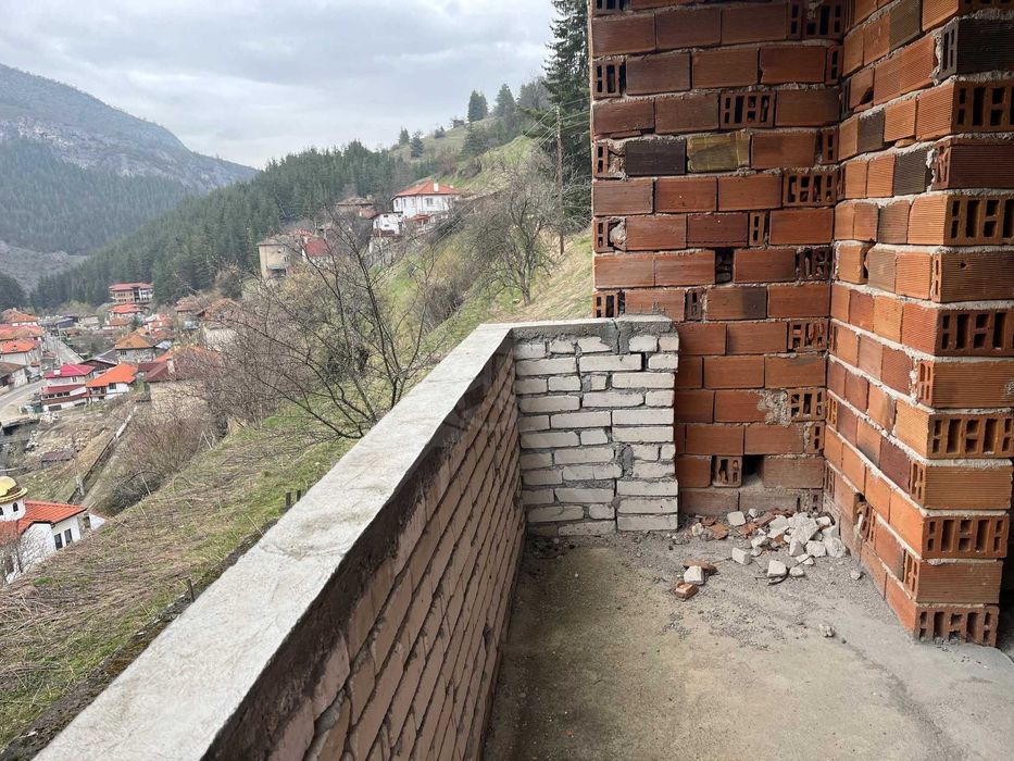 Продава се Къща в с. Забърдо, Област Смолян - 360 кв.м за 120 €/кв.м - Снимка #4