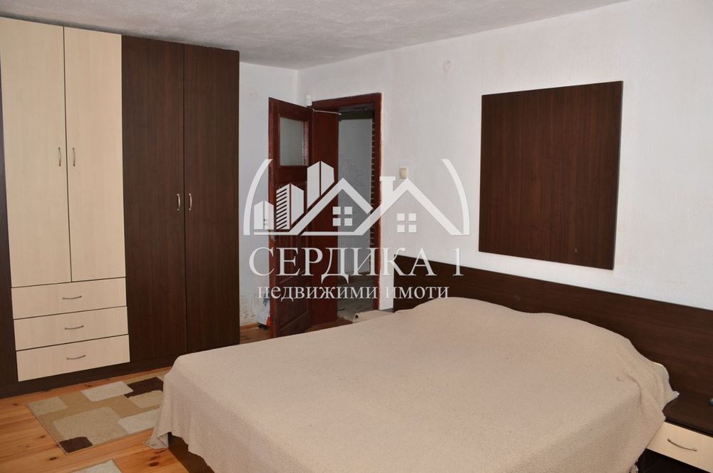 Продава се Къща в Разлог - 180 кв.м за 795 €/кв.м - Снимка #2