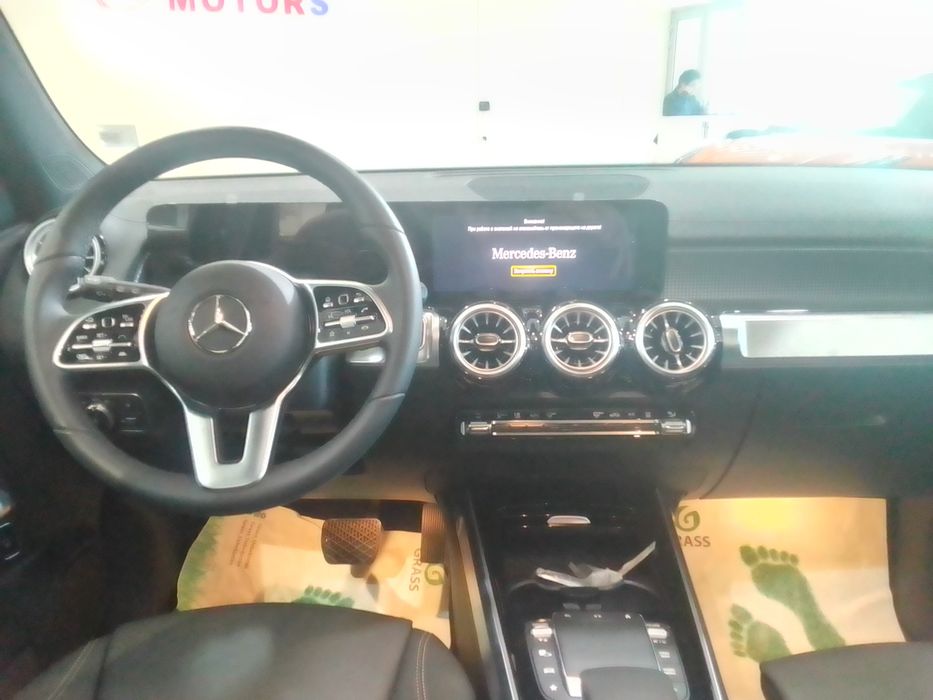 Mercedes Benz EQB 350